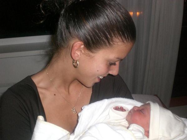 Mn zus en kindje kon geen andere foto vinden :O